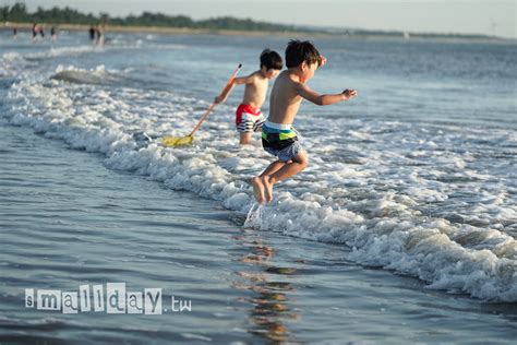 夢見海邊玩水|【夢到海邊玩水】夢到海邊玩水，讓你徜徉在幸福與煩惱消失的藍。